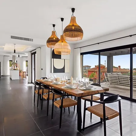 Villa Vivi Homes - Casa Blanca Ii