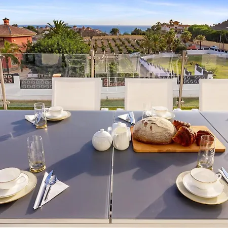 Vivi Homes - Casa Blanca Ii *